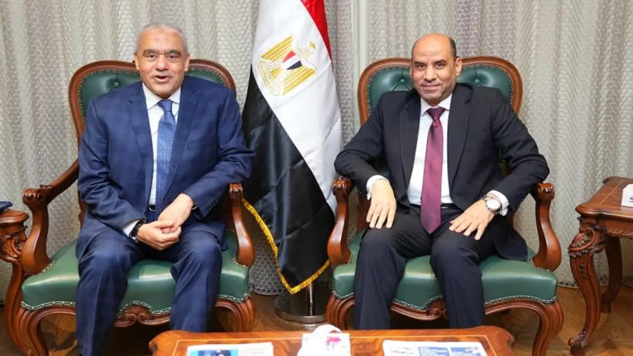 وزير العمل ومجموعة العربي يوقعان اتفاقية لتدريب الشباب ودعم تأهيلهم للتوظيف